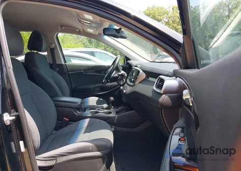 2016 Kia Sorento 2.4L Lx from USA, damaged, VIN 5XYPG4A33GG080487